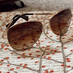Coach aviator sunglasses